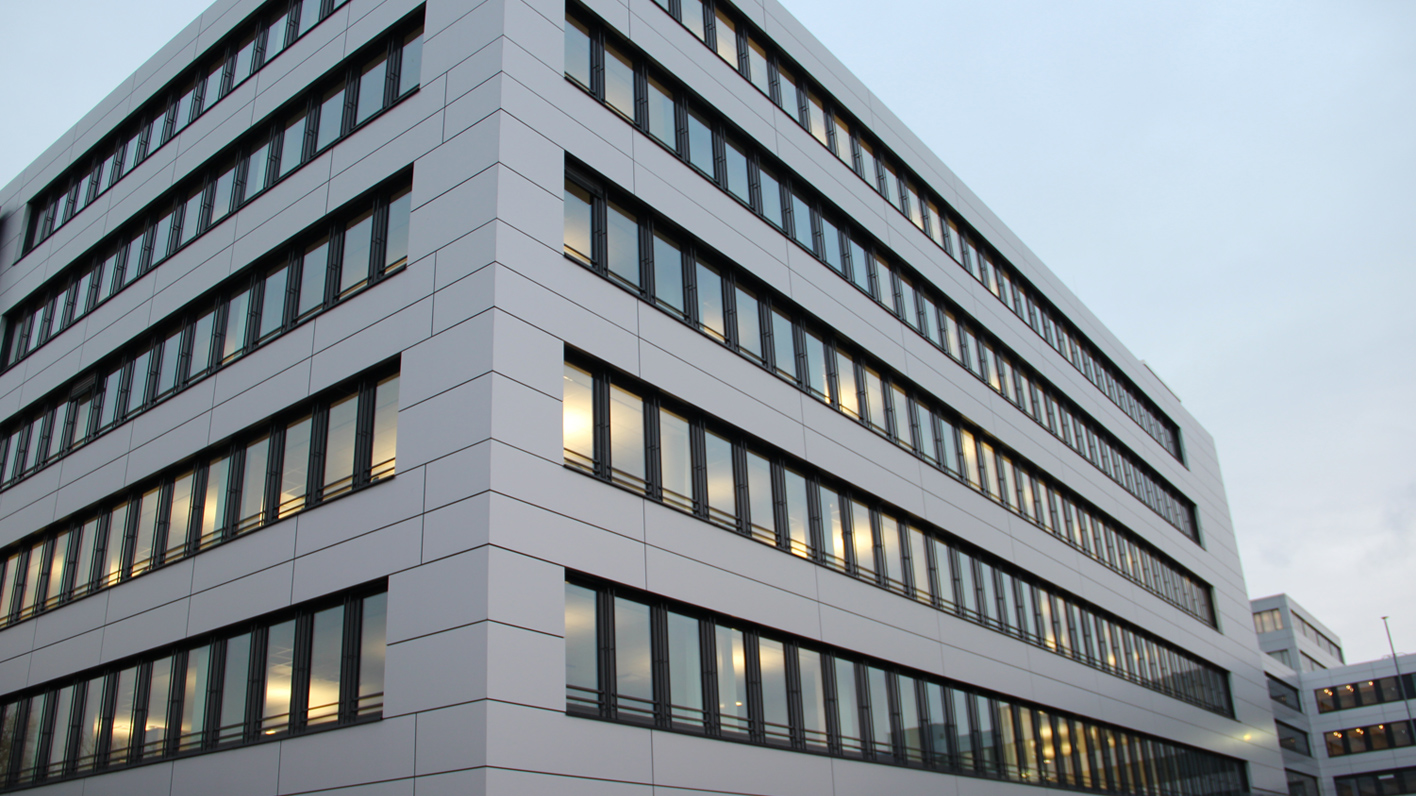 REVITALISIERUNG
UNTERNEHMENSZENTRALE, HEILBRONN